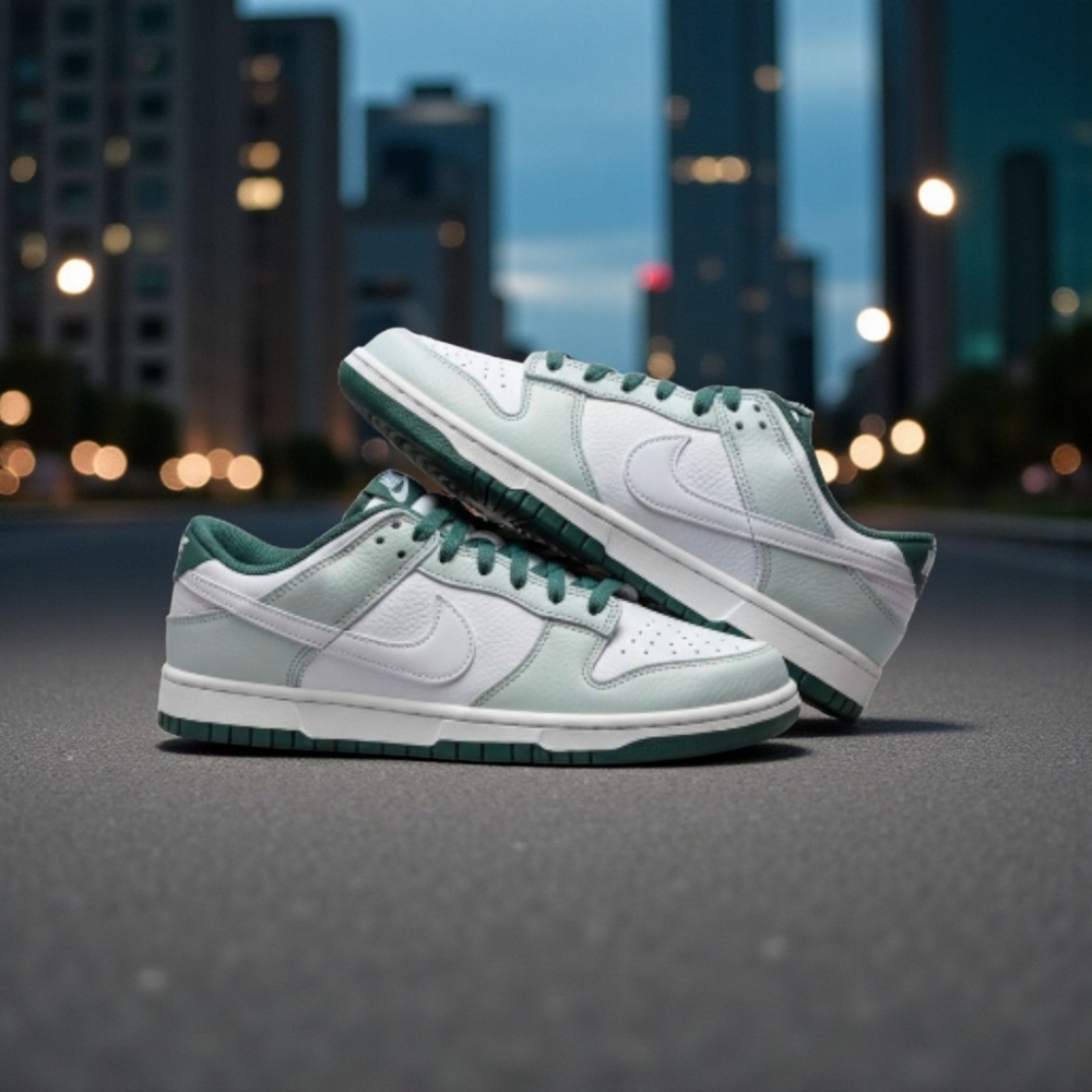 Nike Dunk Low Retro SE 'Photon Dust/Vintage Green' HF287-001 Men's Size 10 NIB